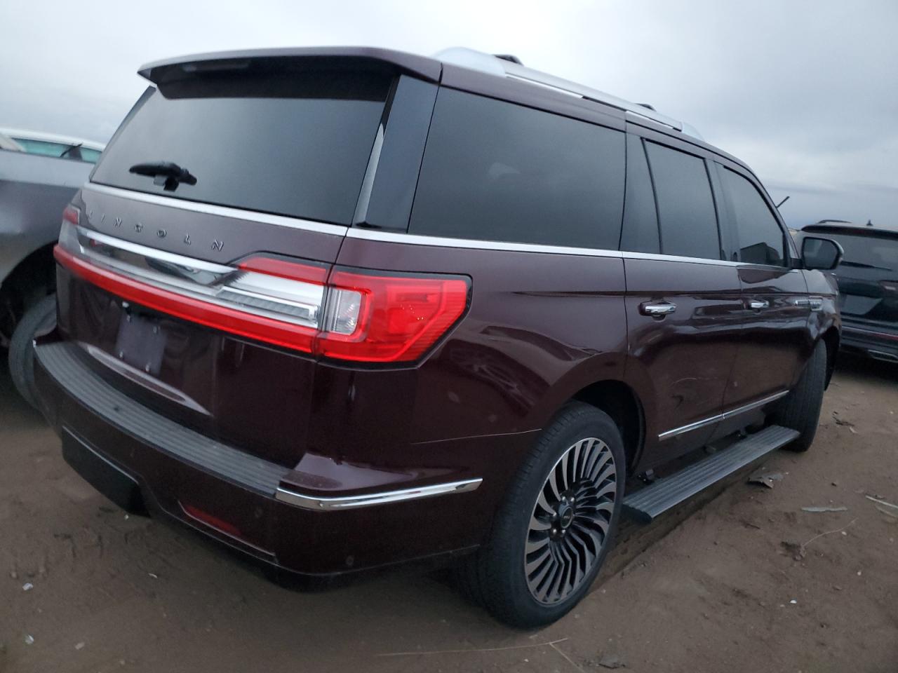 Obraz 3 z 2018 LINCOLN NAVIGATOR BLACK LABEL 2018 z VIN 5LMJJ2TTXJEL05344