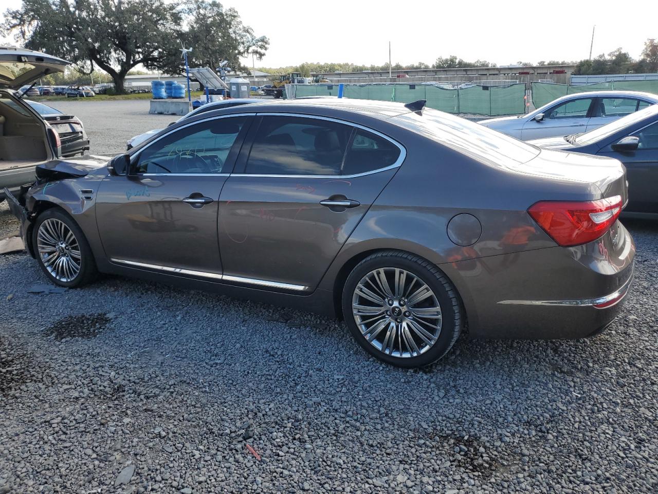 Image 2 of 2015 KIA CADENZA PREMIUM 2015 with VIN KNALN4D70F5184958