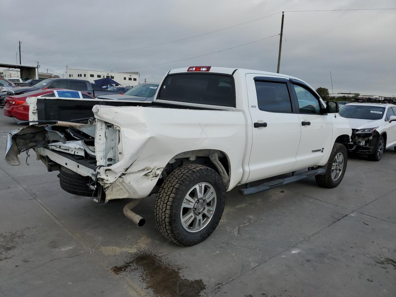 Изображение 3 Toyota Tundra Crewmax Sr5 2014 с VIN 5TFEM5F12EX076499