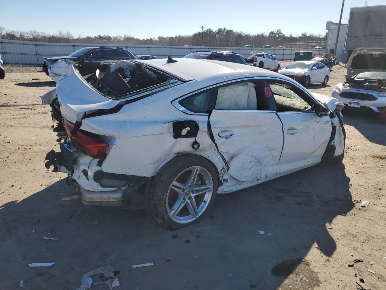 Изображение 3 2021 AUDI A5 PREMIUM 45 2021 с VIN WAUDACF58MA021064