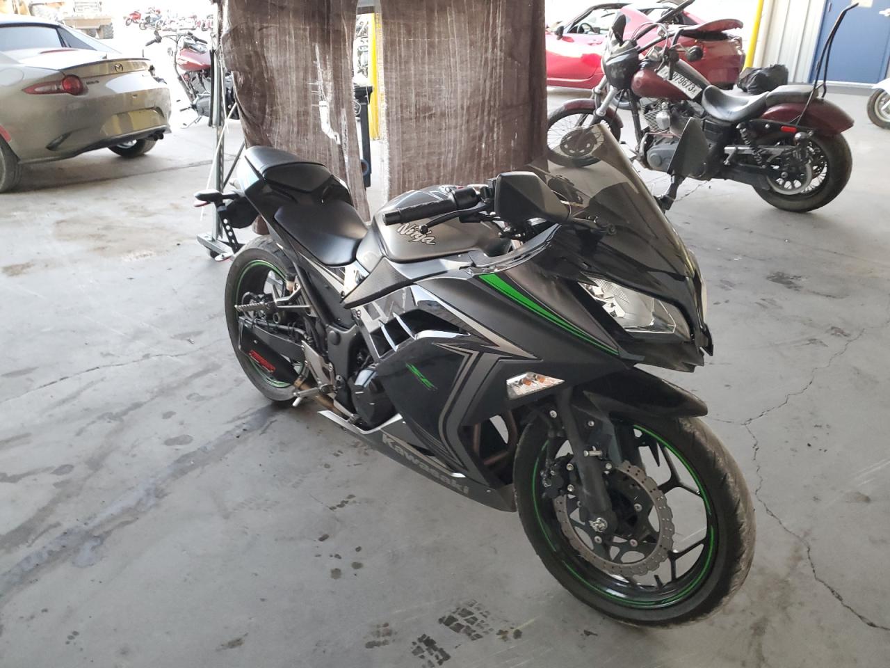 Image 1 of 2015 KAWASAKI EX300 A 2015 with VIN JKAEX8A10FDA24840