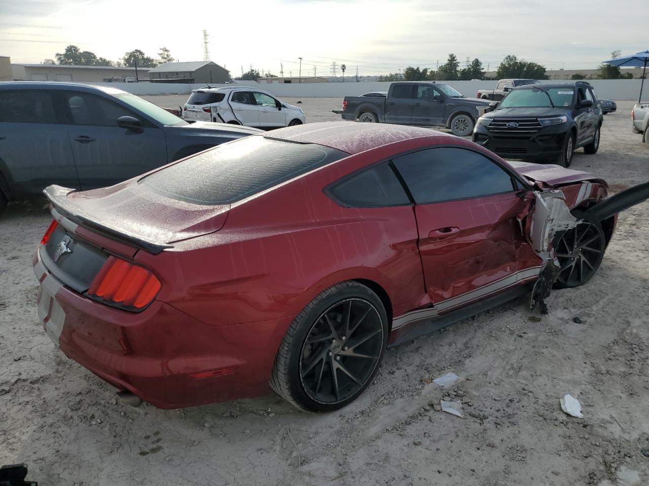 Image 3 of 2017 FORD MUSTANG  2017 with VIN 1FA6P8AM2H5276951