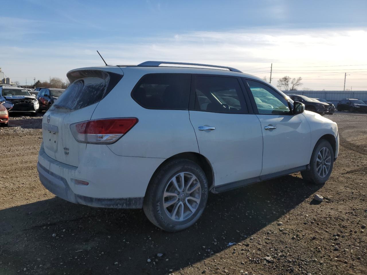 Image 3 of 2013 NISSAN PATHFINDER S 2013 with VIN 5N1AR2MM3DC601390