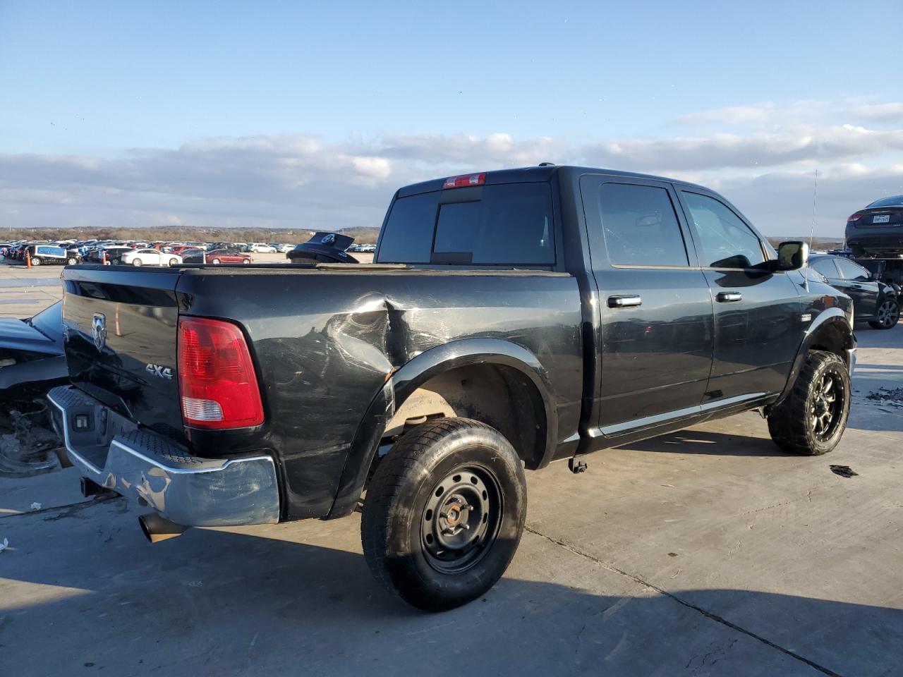 Image 3 of Dodge Ram 1500 with VIN 1C6RD7NT7CS109773