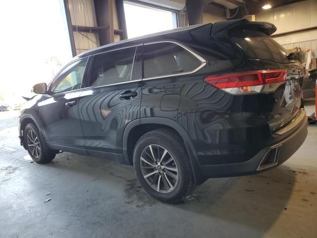 Image 2 of 2019 TOYOTA HIGHLANDER SE 2019 with VIN 5TDJZRFH0KS598683