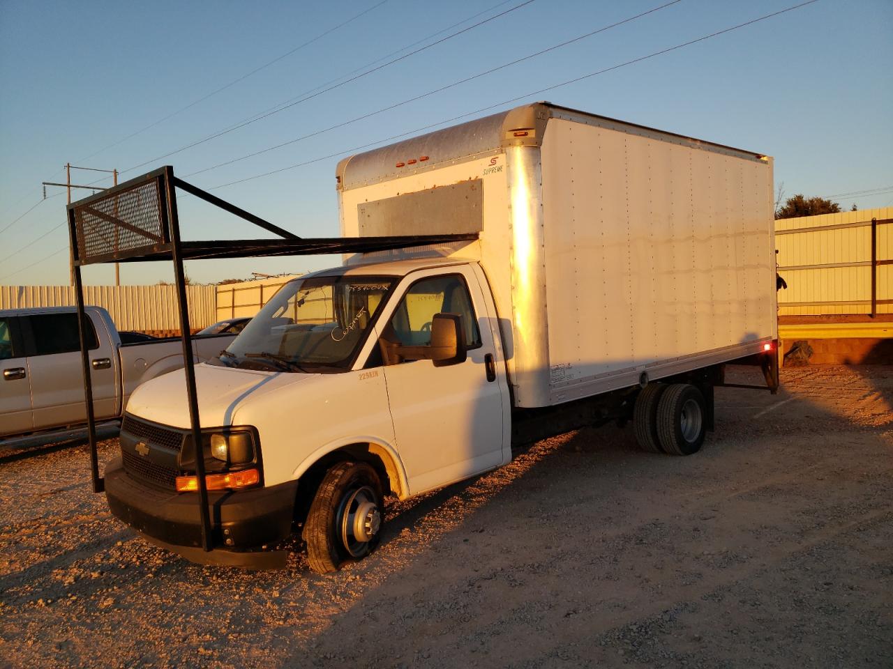 Obraz 2017 CHEVROLET EXPRESS G3500  2017