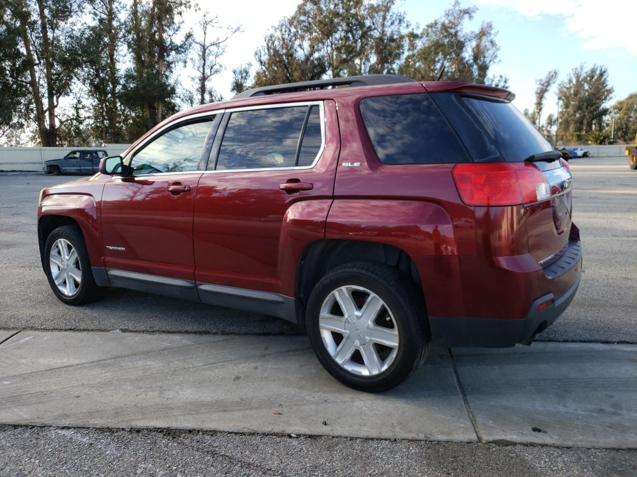 Image 2 of 2010 GMC TERRAIN SLE 2010 with VIN 2CTFLDEY3A6337654