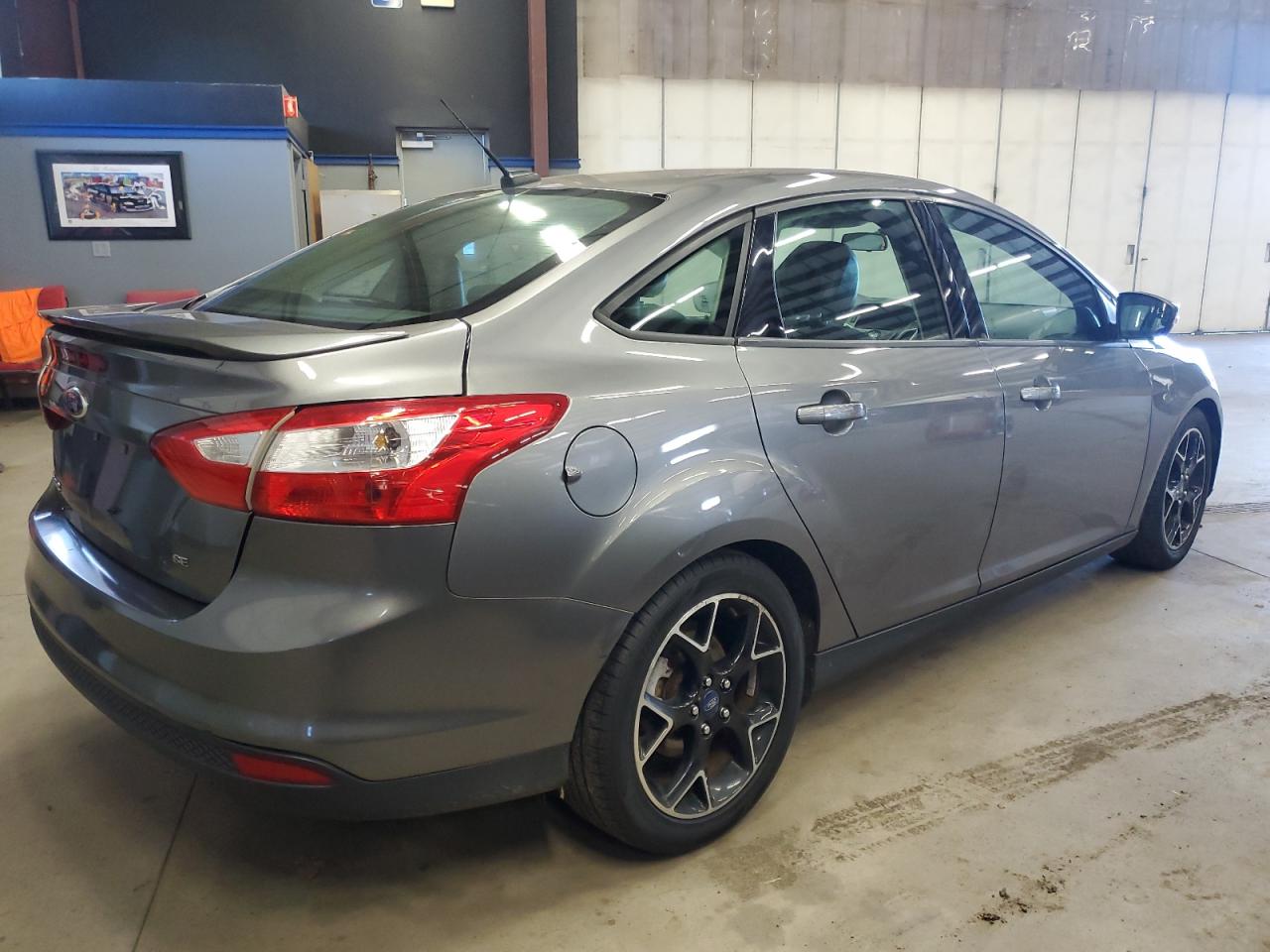 Image 3 of 2014 FORD FOCUS SE 2014 with VIN 1FADP3F2XEL178274