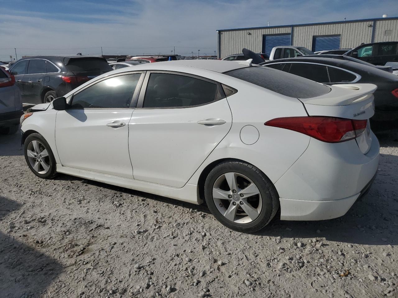 Изображение 2 2013 HYUNDAI ELANTRA GLS 2013 с VIN 5NPDH4AE7DH411884