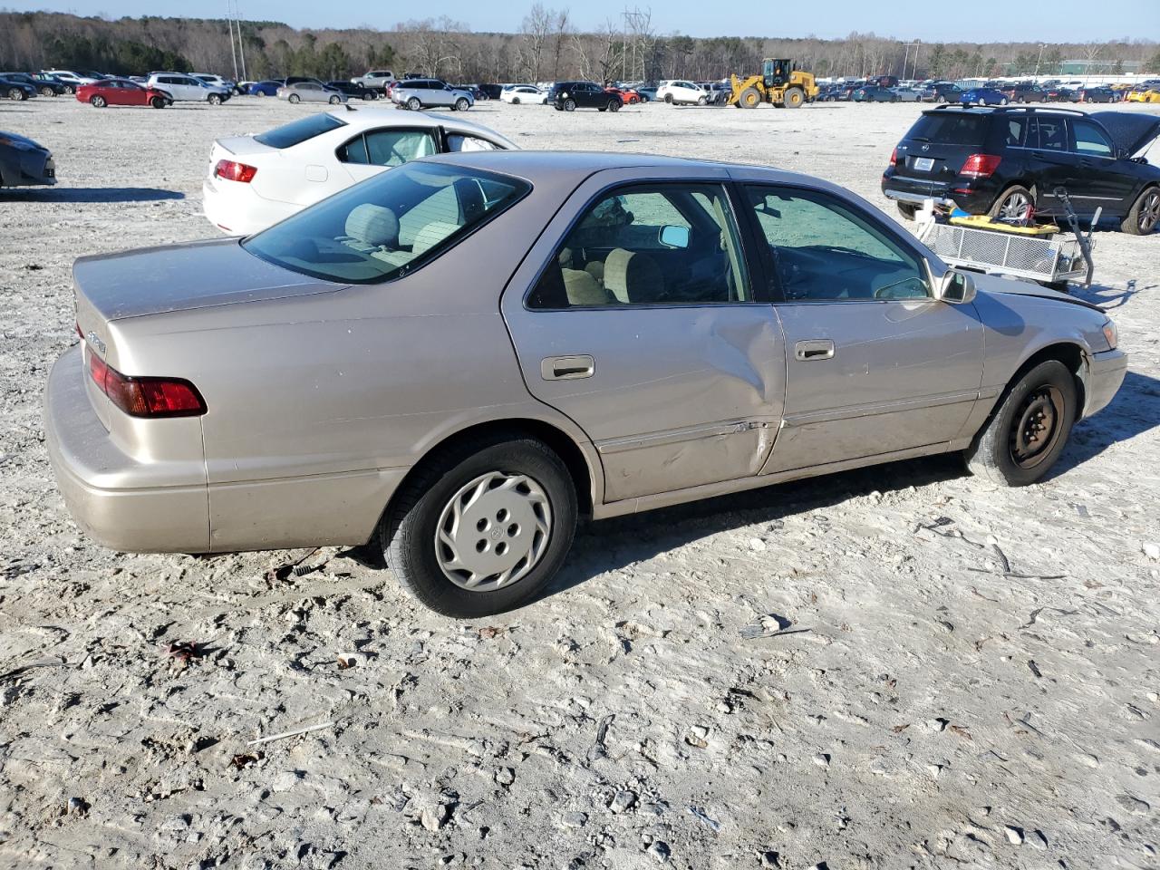 Image 3 of 1999 TOYOTA CAMRY CE 1999 with VIN 4T1BG22K8XU880538