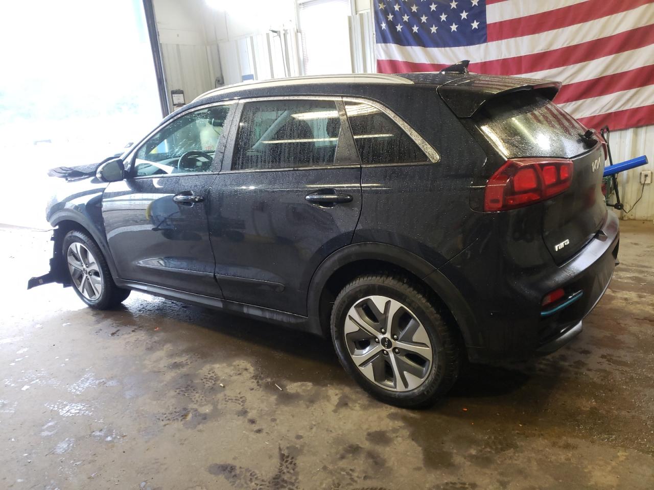 Image 2 of 2022 KIA NIRO S 2022 with VIN KNDCC3LG7N5122847