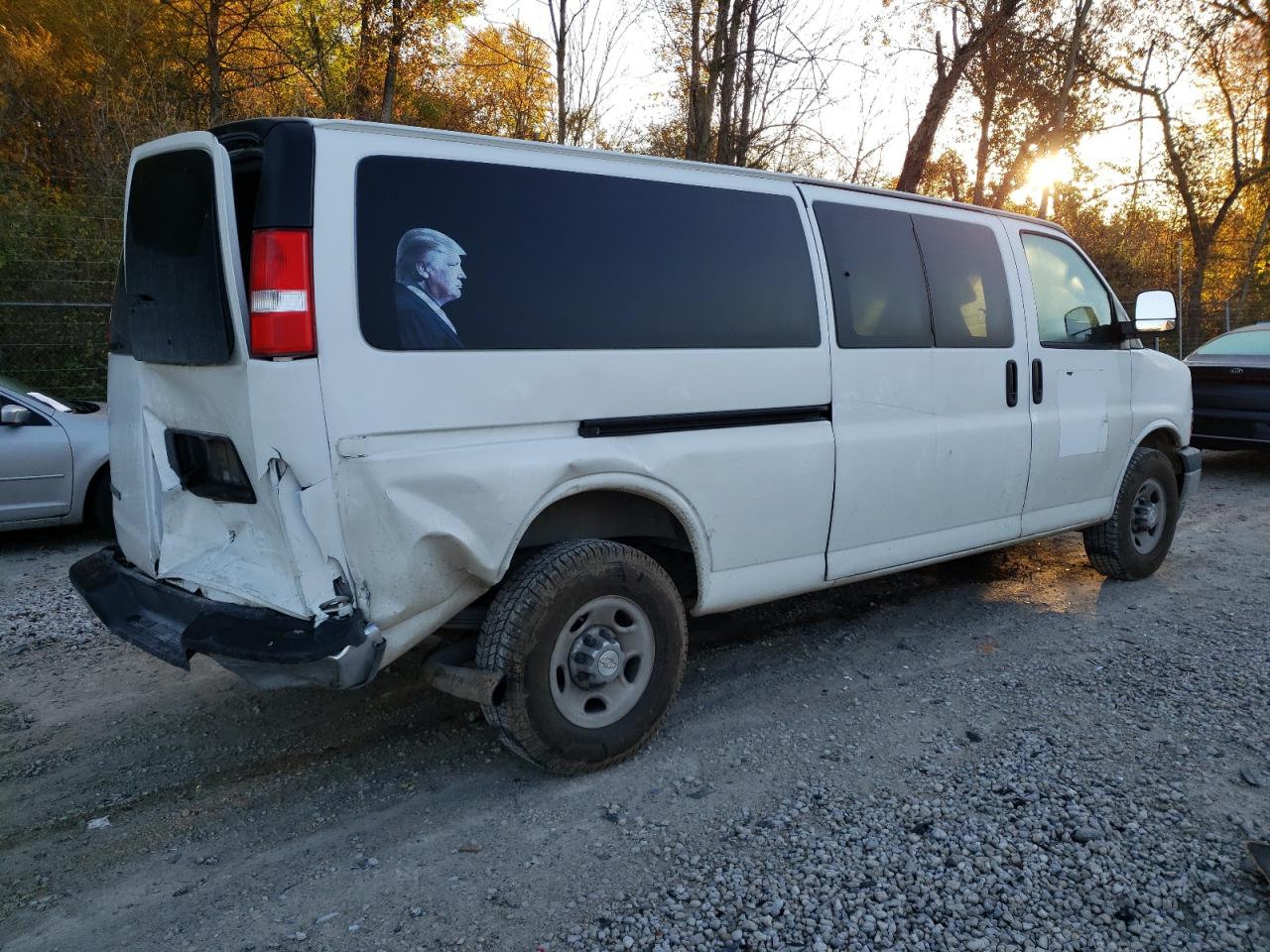 Image 3 of 2019 CHEVROLET EXPRESS G3500 LT 2019 with VIN 1GAZGPFG6K1258187