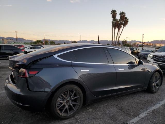Obraz 3 z 2018 TESLA MODEL 3  2018 z VIN 5YJ3E1EB2JF113787