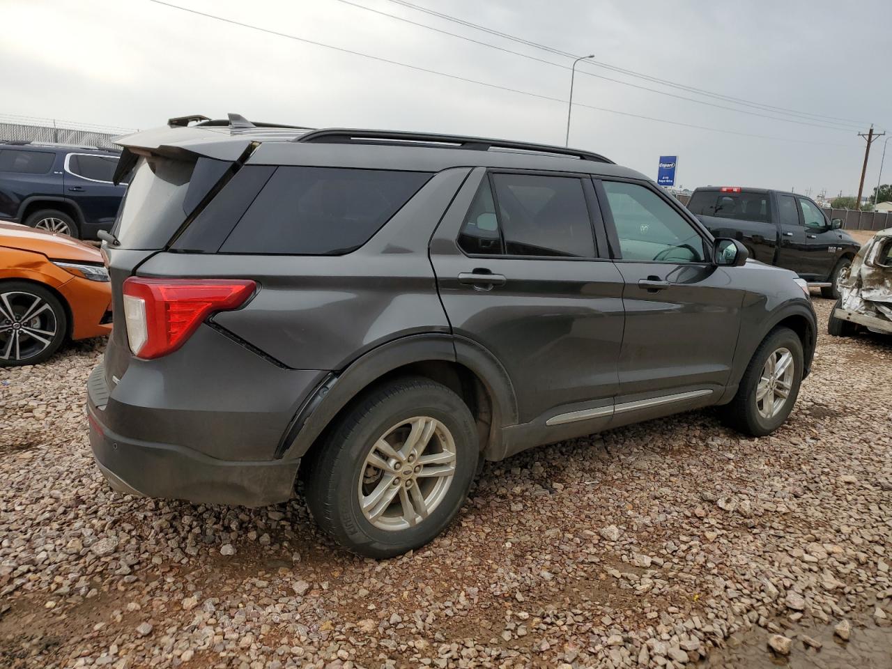 Obraz 3 z 2020 FORD EXPLORER XLT 2020 z VIN 1FMSK8DH4LGA62588