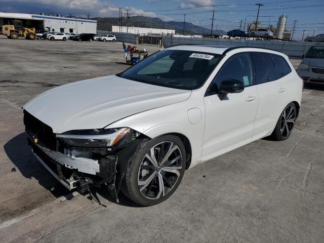 Image 1 of 2022 VOLVO XC60 T8 RECHARGE R-DESIGN 2022 with VIN YV4BR0DM1N1953780