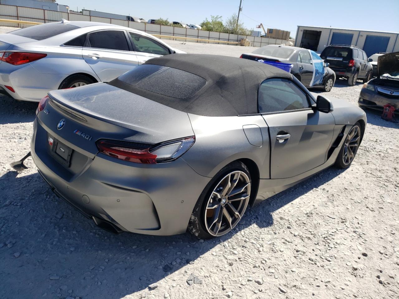 Image 3 of 2022 BMW Z4 M40I 2022 with VIN WBAHF9C08NWX68344