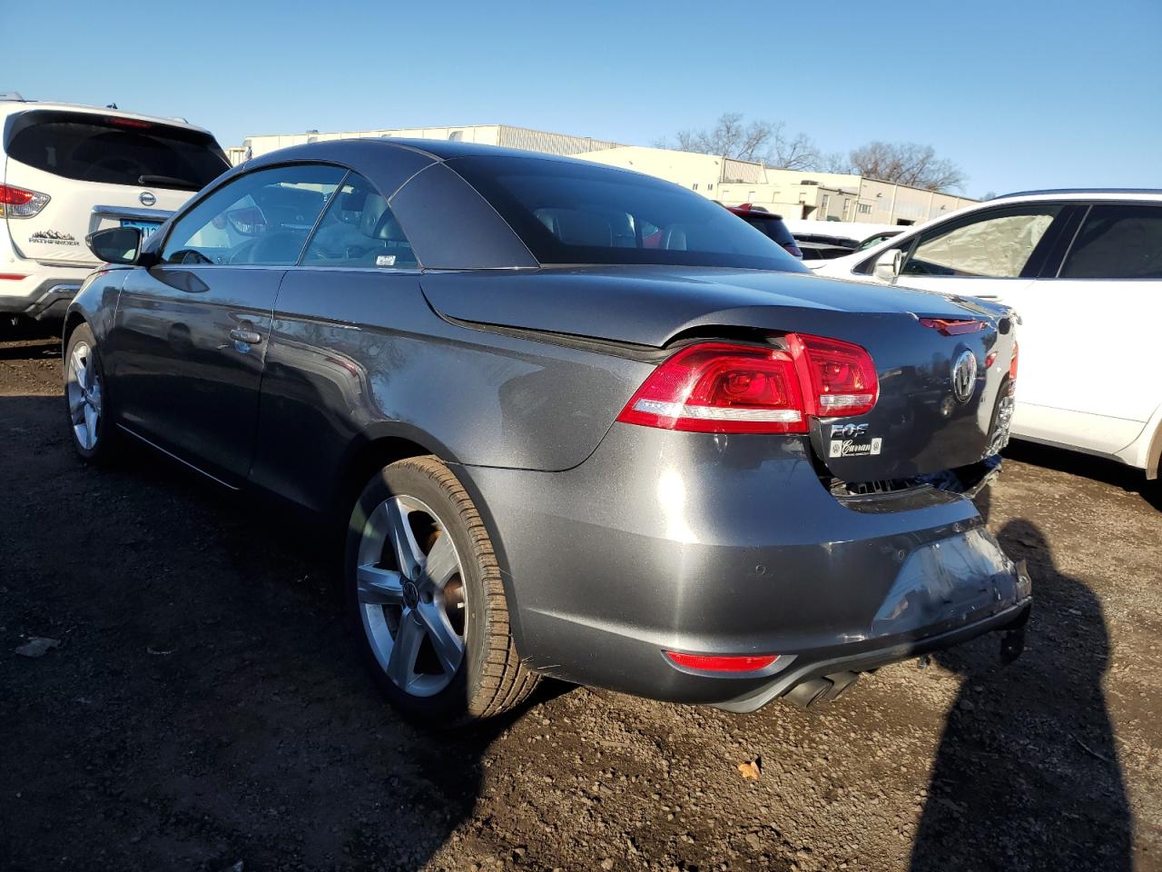 Изображение 2 2012 VOLKSWAGEN EOS LUX 2012 с VIN WVWFW7AH7CV003474