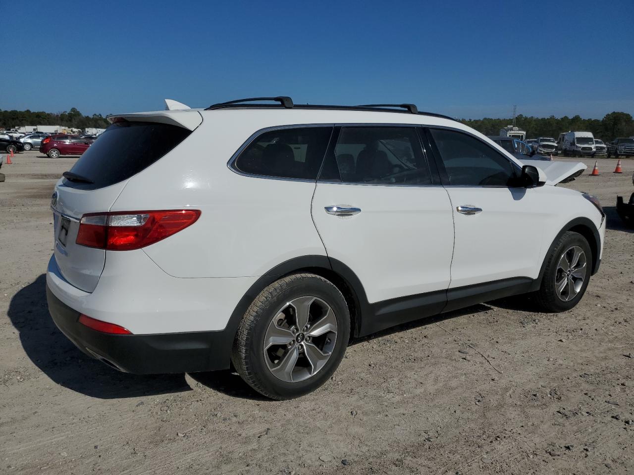 Image 3 of 2013 HYUNDAI SANTA FE GLS 2013 with VIN KM8SM4HF0DU002953