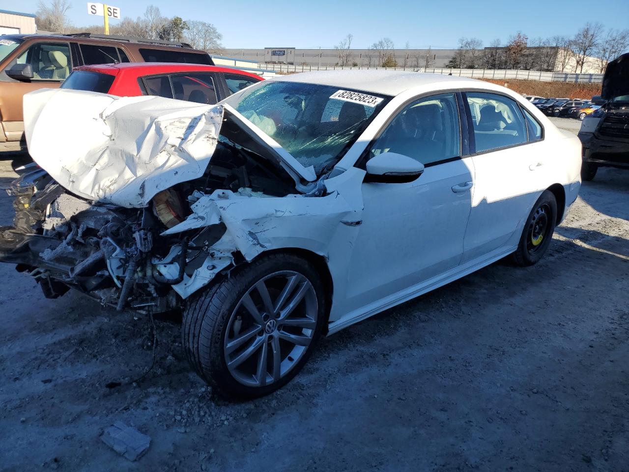 Изображение 1 2018 VOLKSWAGEN PASSAT S 2018 с VIN 1VWAA7A38JC023266