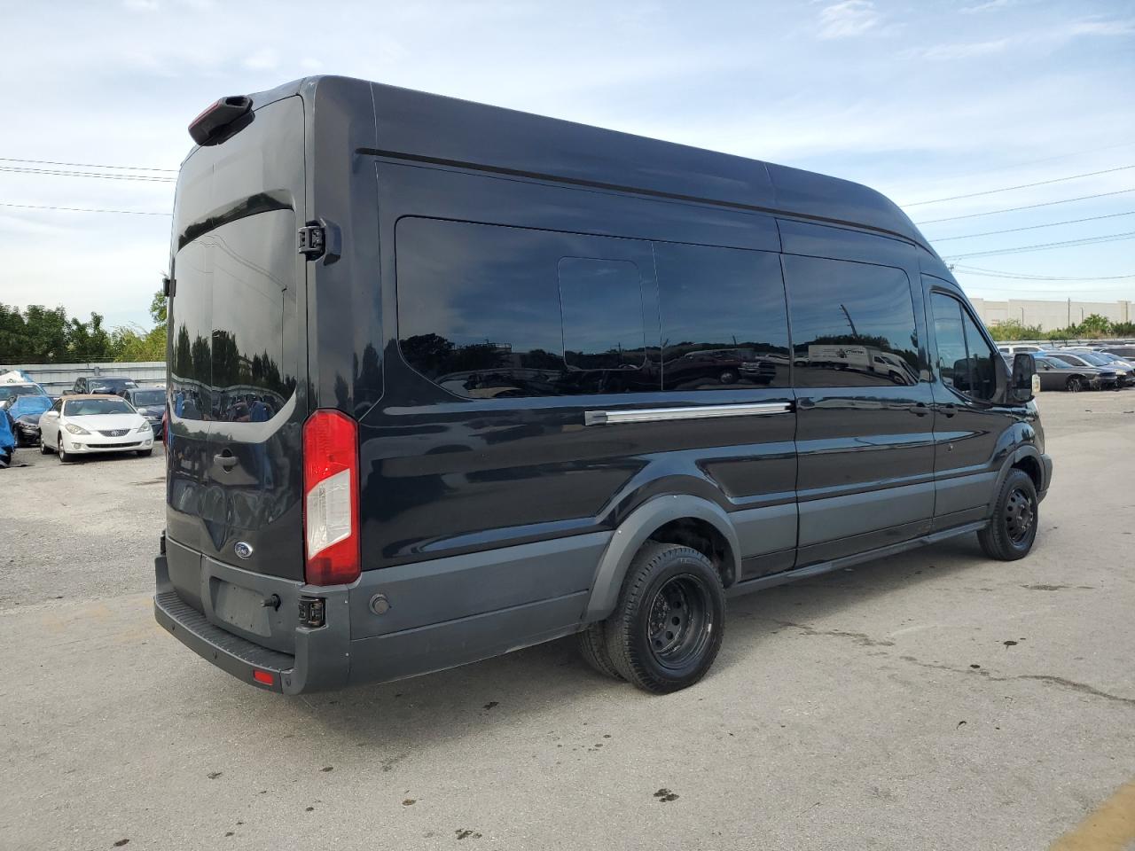 Obraz 3 z 2018 FORD TRANSIT T-350 HD 2018 z VIN 1FBVU4XM9JKA26603