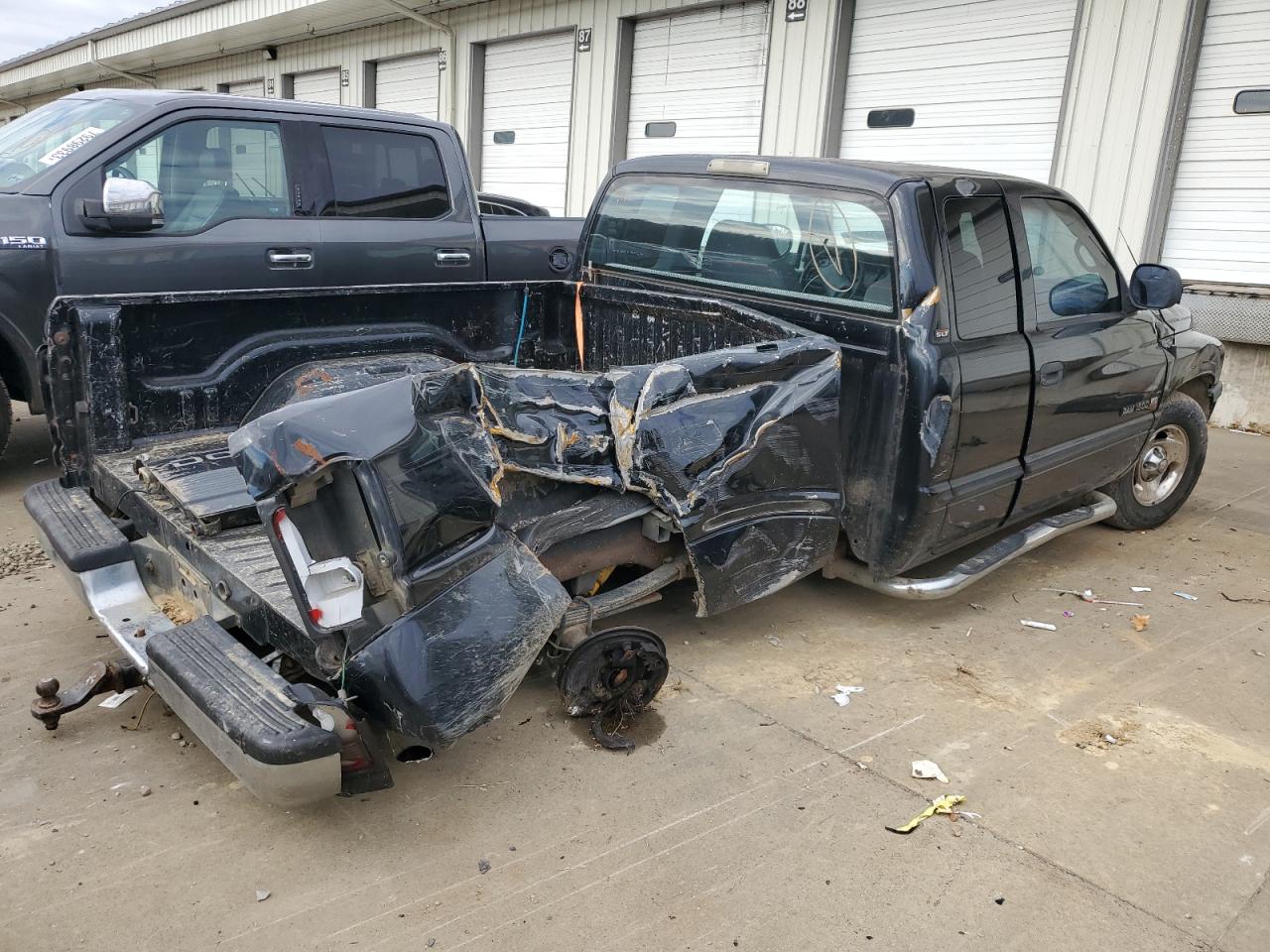 Image 3 of 1998 DODGE RAM 1500  1998 with VIN 1B7HC13Y7WJ233474