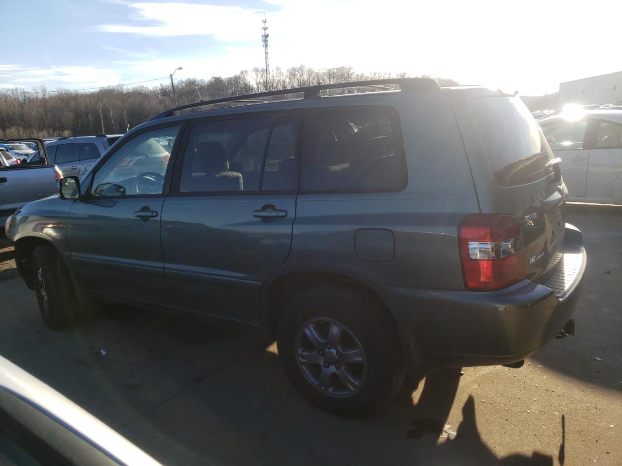 Image 2 of 2004 TOYOTA HIGHLANDER  2004 with VIN JTEEP21A640039925