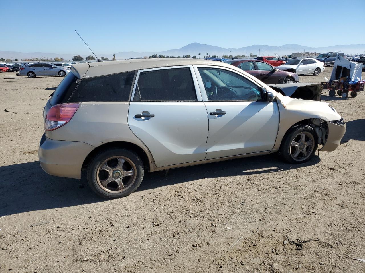 Obraz 3 z 2003 TOYOTA COROLLA MATRIX XR 2003 z VIN 2T1KR32E53C045745