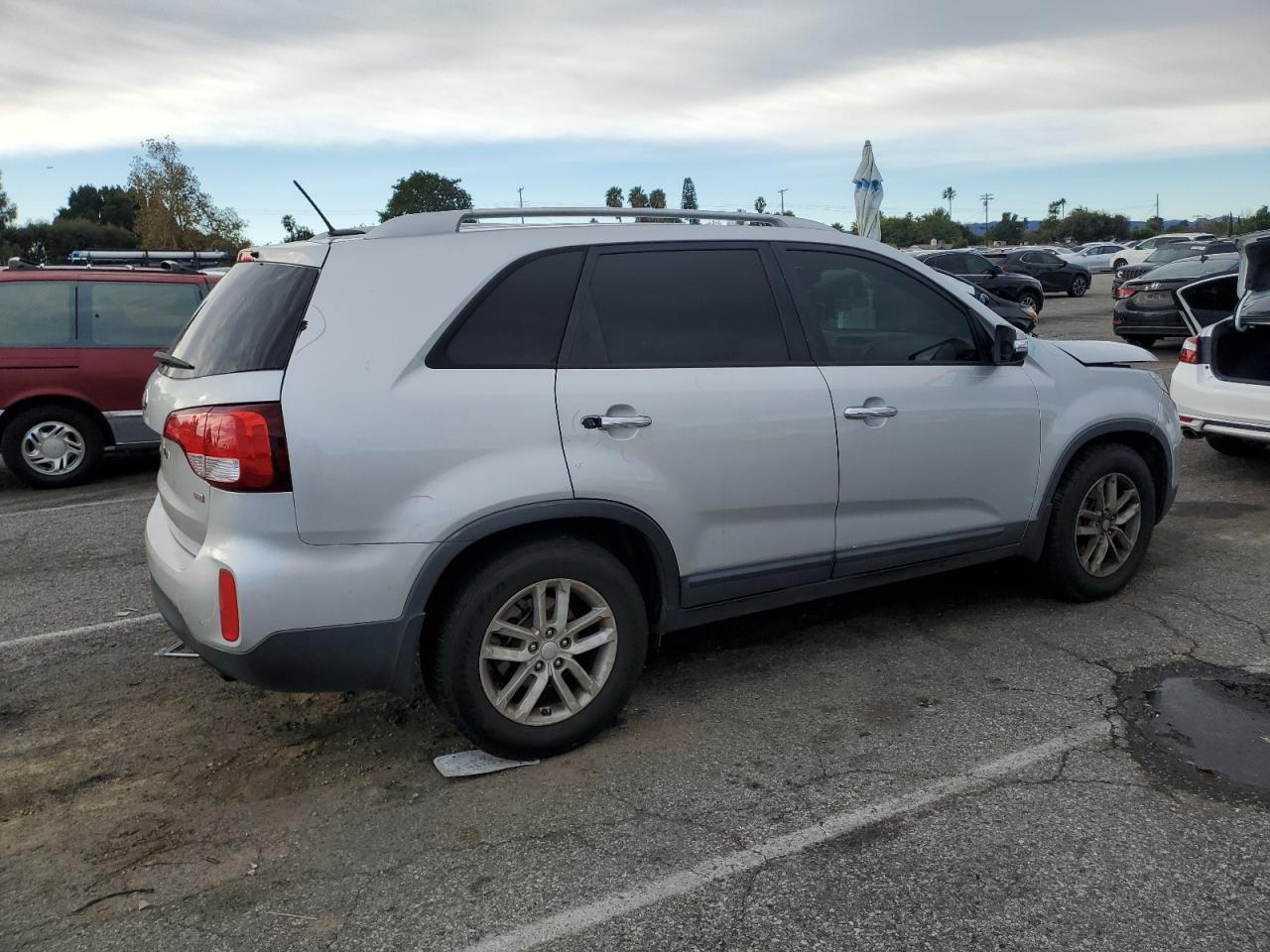 Obraz 3 z 2014 KIA SORENTO LX 2014 z VIN 5XYKT4A60EG434432