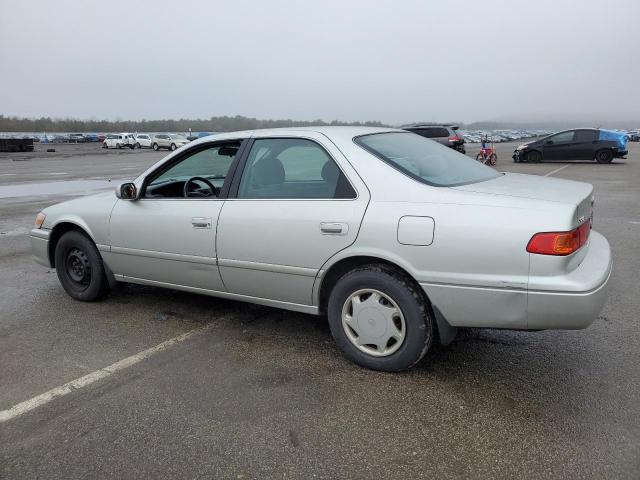 Obraz 2 z 2000 TOYOTA CAMRY CE 2000 z VIN 4T1BG22K7YU691686
