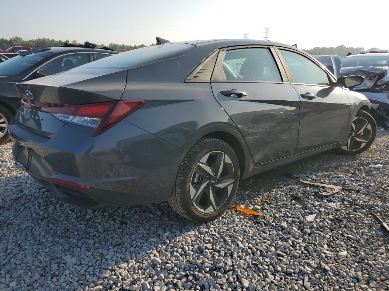 Obraz 3 z 2023 HYUNDAI ELANTRA SEL 2023 z VIN KMHLS4AGXPU564571