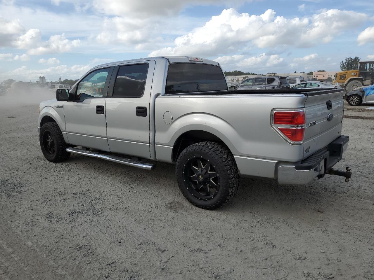 Image 2 of 2013 FORD F150 SUPERCREW 2013 with VIN 1FTFW1CFXDFB57763