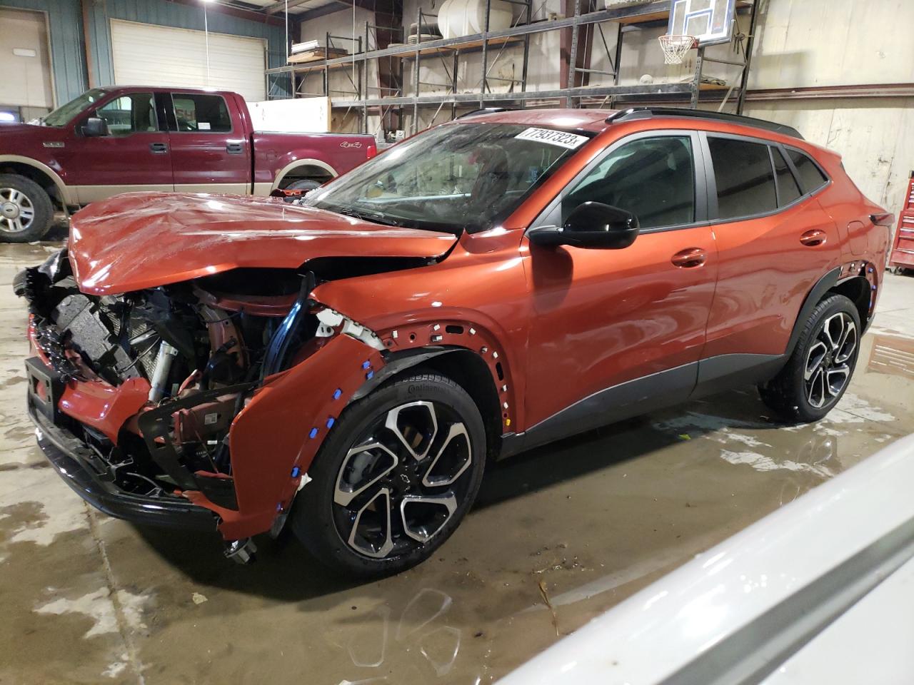 Изображение 1 2024 CHEVROLET TRAX 2RS 2024 с VIN KL77LJE25RC008352