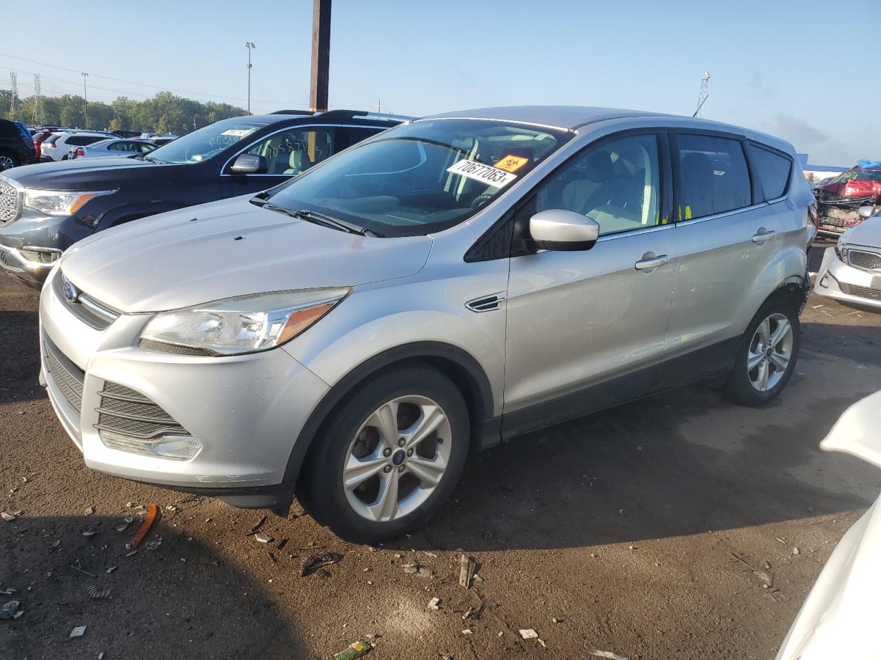 Obraz 1 z 2015 FORD ESCAPE SE 2015 z VIN 1FMCU0GX0FUA06575