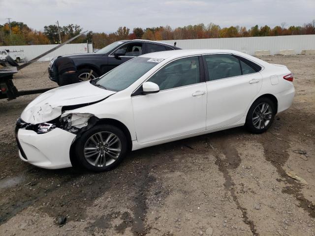 Image 1 of 2015 TOYOTA CAMRY LE 2015 with VIN 4T1BF1FK4FU972476