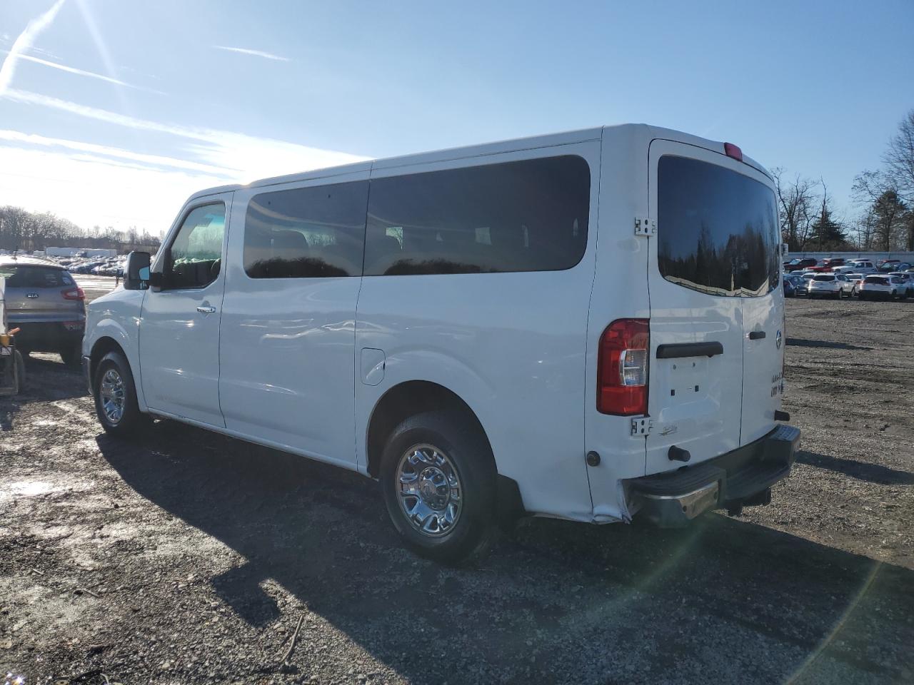 Изображение 2 2012 NISSAN NV 3500 S 2012 с VIN 5BZAF0AA4CN200333