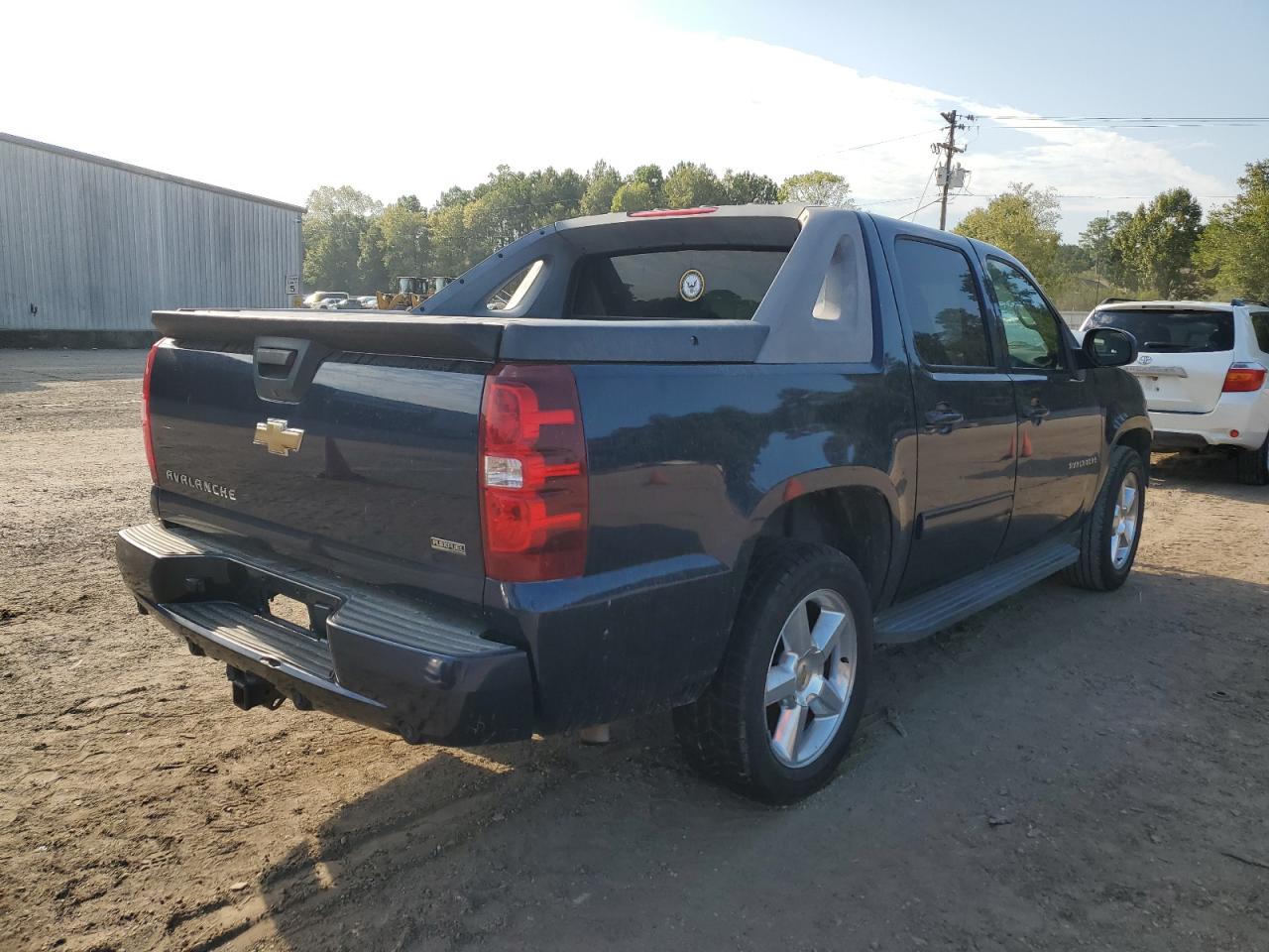 Obraz 3 z Chevrolet Avalanche Ls 2010 z VIN 3GNNCEE07AG156303