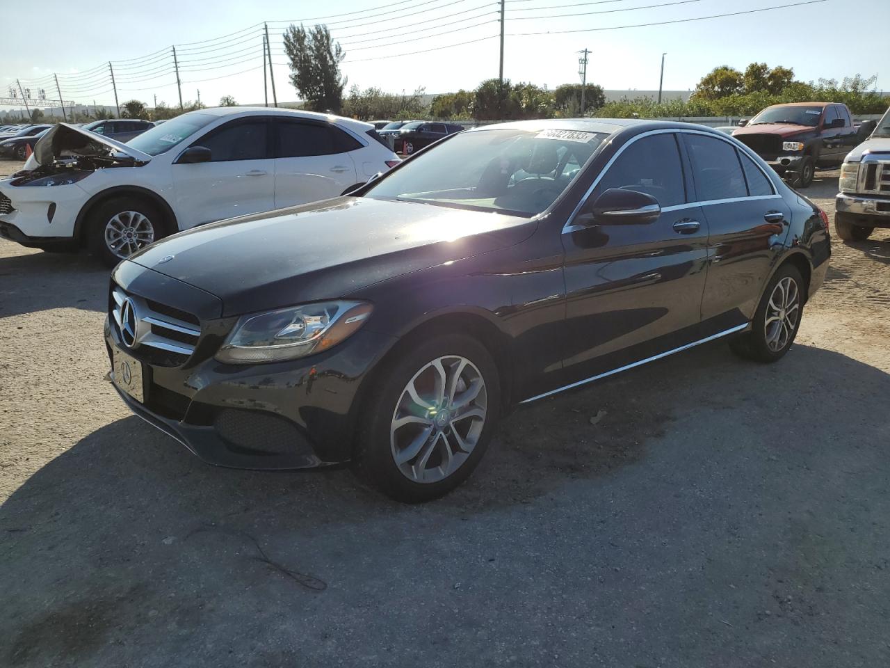 Image 1 of 2015 MERCEDES-BENZ C 300 4MATIC 2015 with VIN 55SWF4KB3FU038278