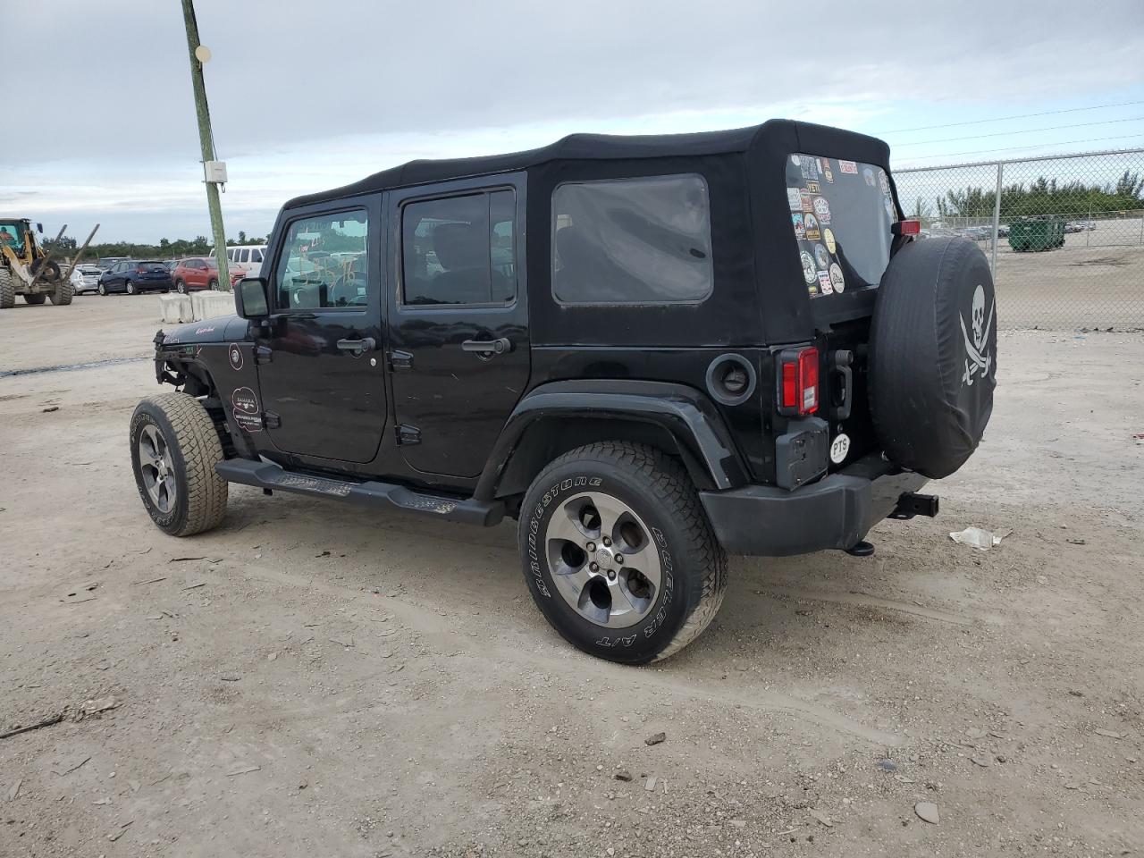 Изображение 2 2018 JEEP WRANGLER UNLIMITED SAHARA 2018 с VIN 1C4BJWEG4JL859784