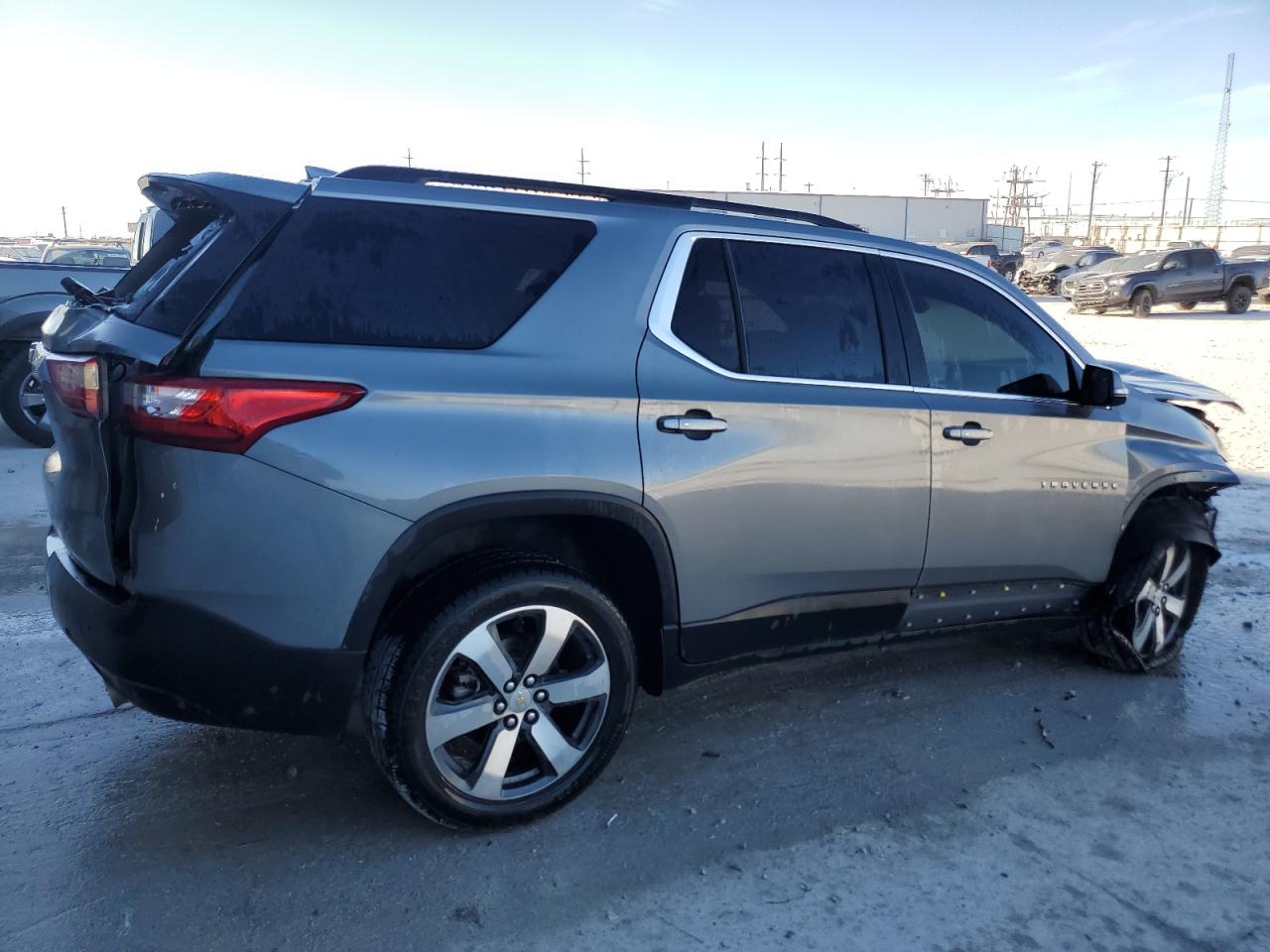 Изображение 3 2019 CHEVROLET TRAVERSE LT 2019 с VIN 1GNERHKW7KJ309920