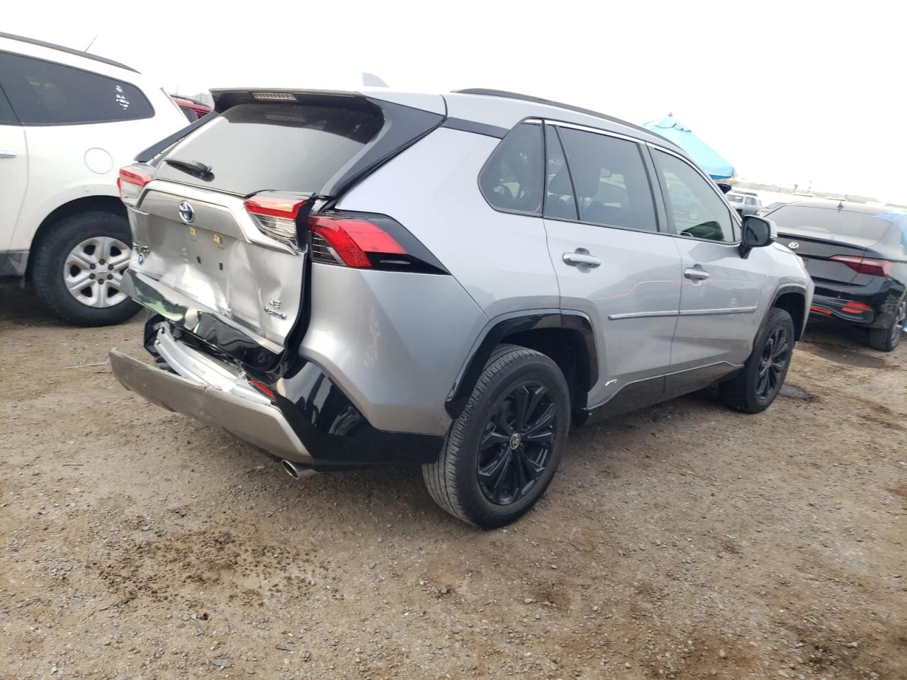Obraz 3 z 2022 TOYOTA RAV4 SE 2022 z VIN JTM16RFV8ND060943