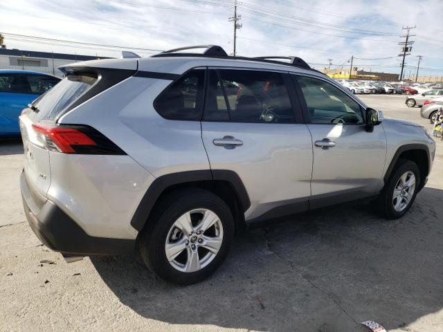 Image 3 of 2019 TOYOTA RAV4 XLE 2019 with VIN JTMW1RFV7KJ002873