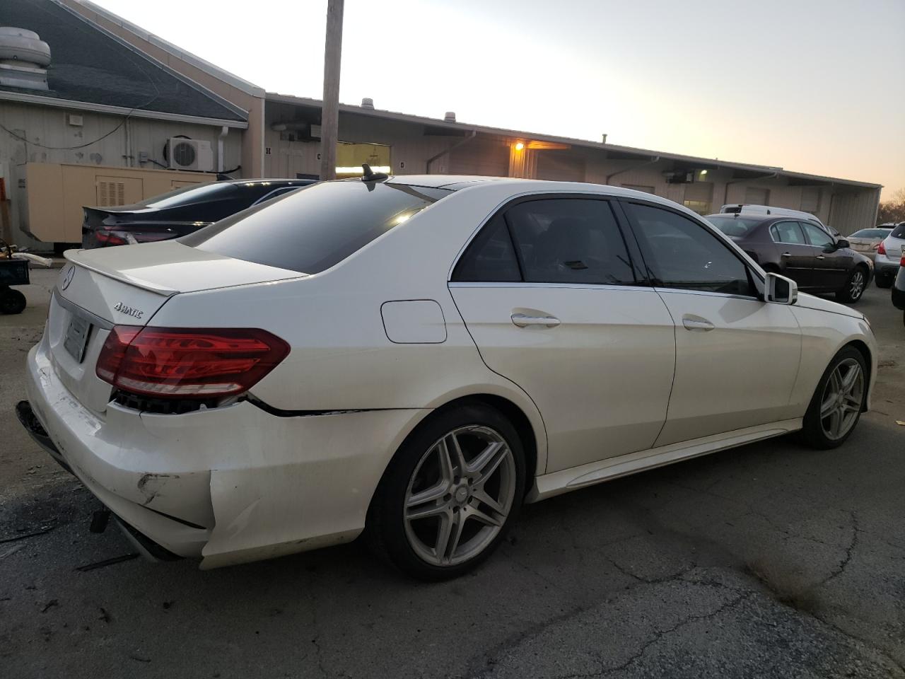 Image 3 of 2014 MERCEDES-BENZ E 350 4MATIC 2014 with VIN WDDHF8JB5EA814779