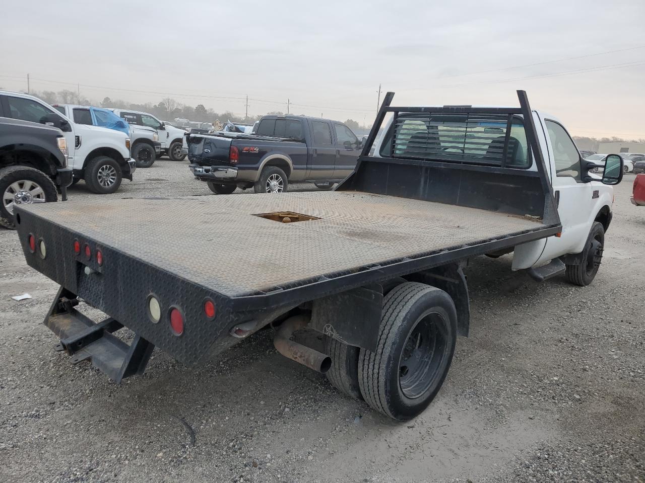 Image 3 of 2001 FORD F450 SUPER DUTY 2001 with VIN 1FDXF46F51EC83611