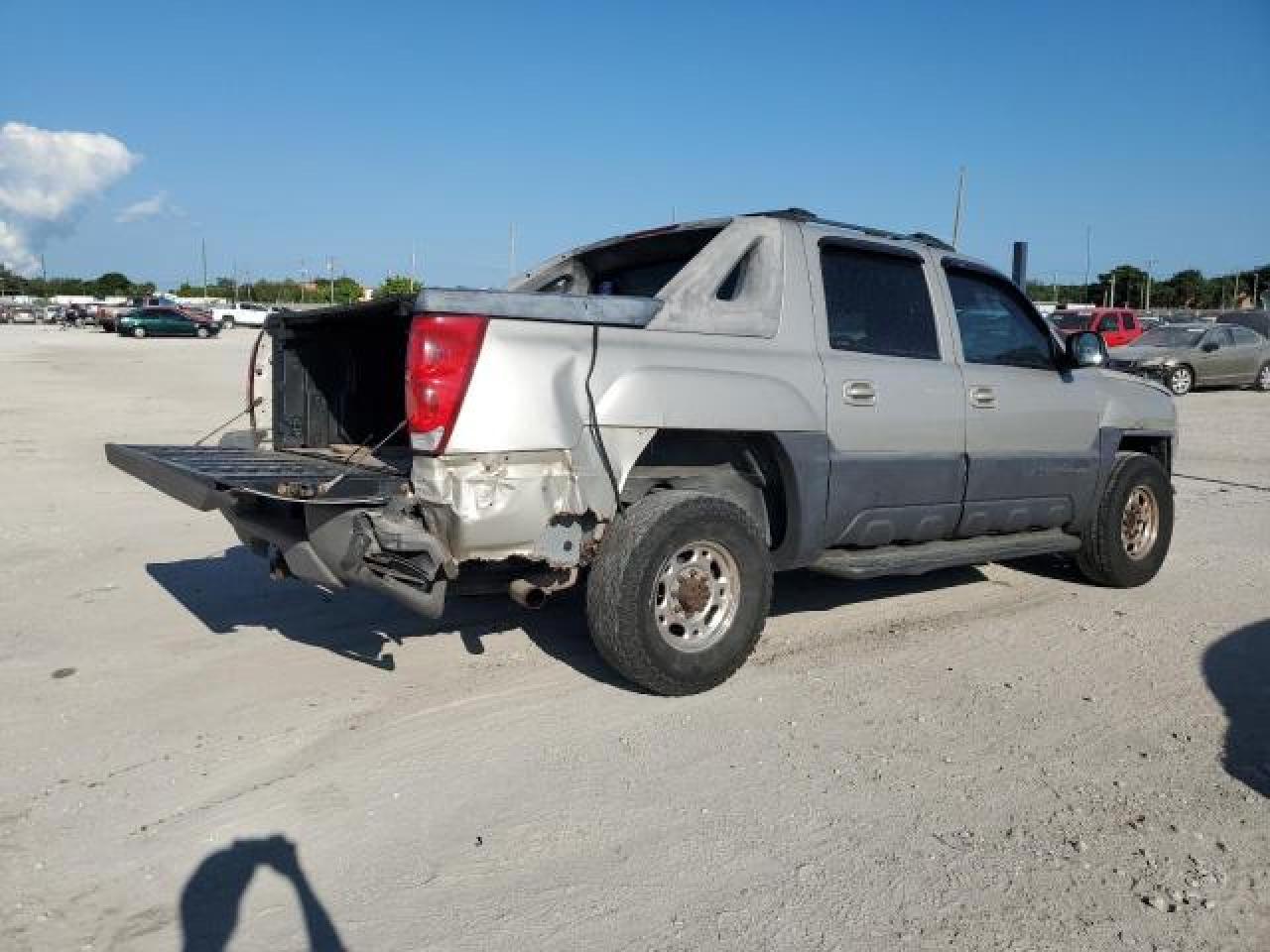 Obraz 3 z 2004 CHEVROLET AVALANCHE K2500 2004 z VIN 3GNGK22G64G148385