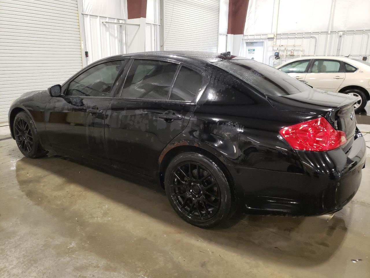 Obraz 2 z 2012 INFINITI G37  2012 z VIN JN1CV6AR2CM970334