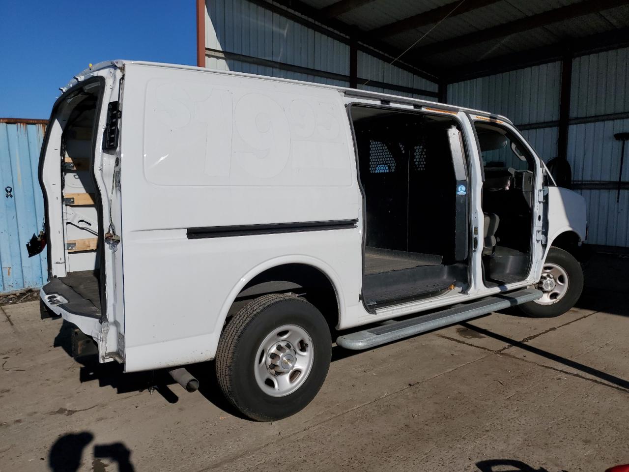 Image 3 of 2021 CHEVROLET EXPRESS G2500  2021 with VIN 1GCWGAFP4M1306425