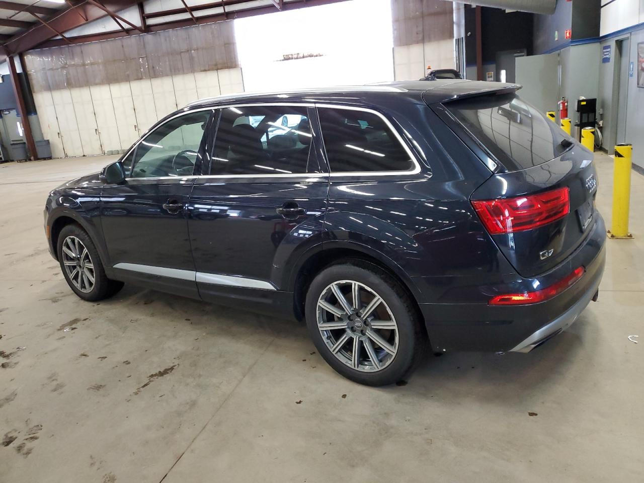 Obraz 2 z 2017 AUDI Q7 PREMIUM PLUS 2017 z VIN WA1LAAF73HD032704