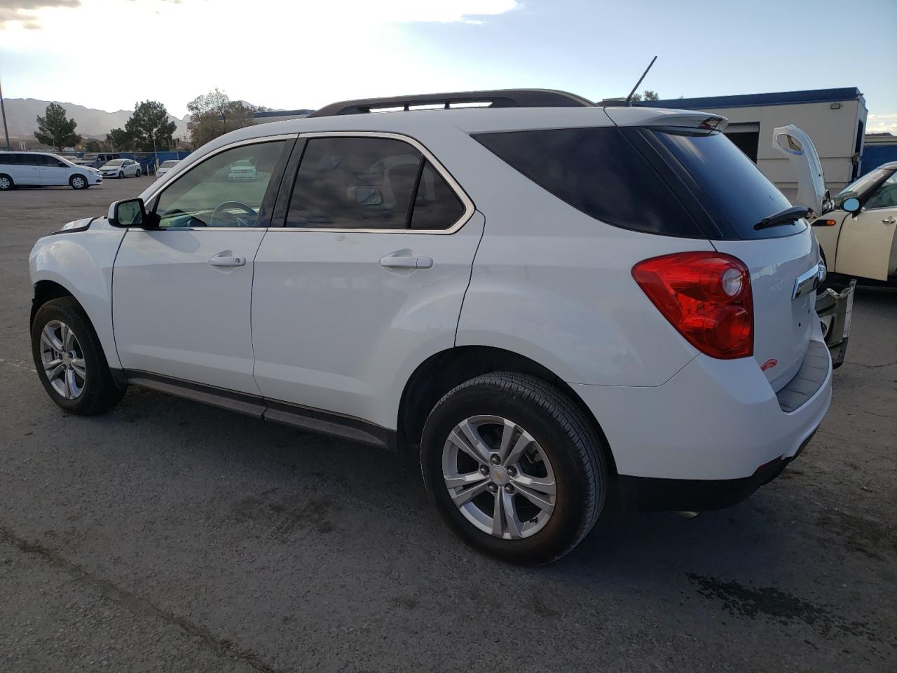 Obraz 2 z 2015 CHEVROLET EQUINOX LT 2015 z VIN 2GNALBEK7F1101624