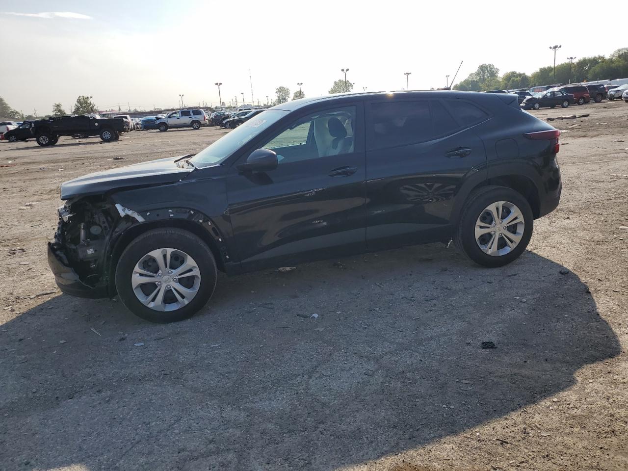 Image 1 of 2024 CHEVROLET TRAX LS 2024 with VIN KL77LFE20RC011611