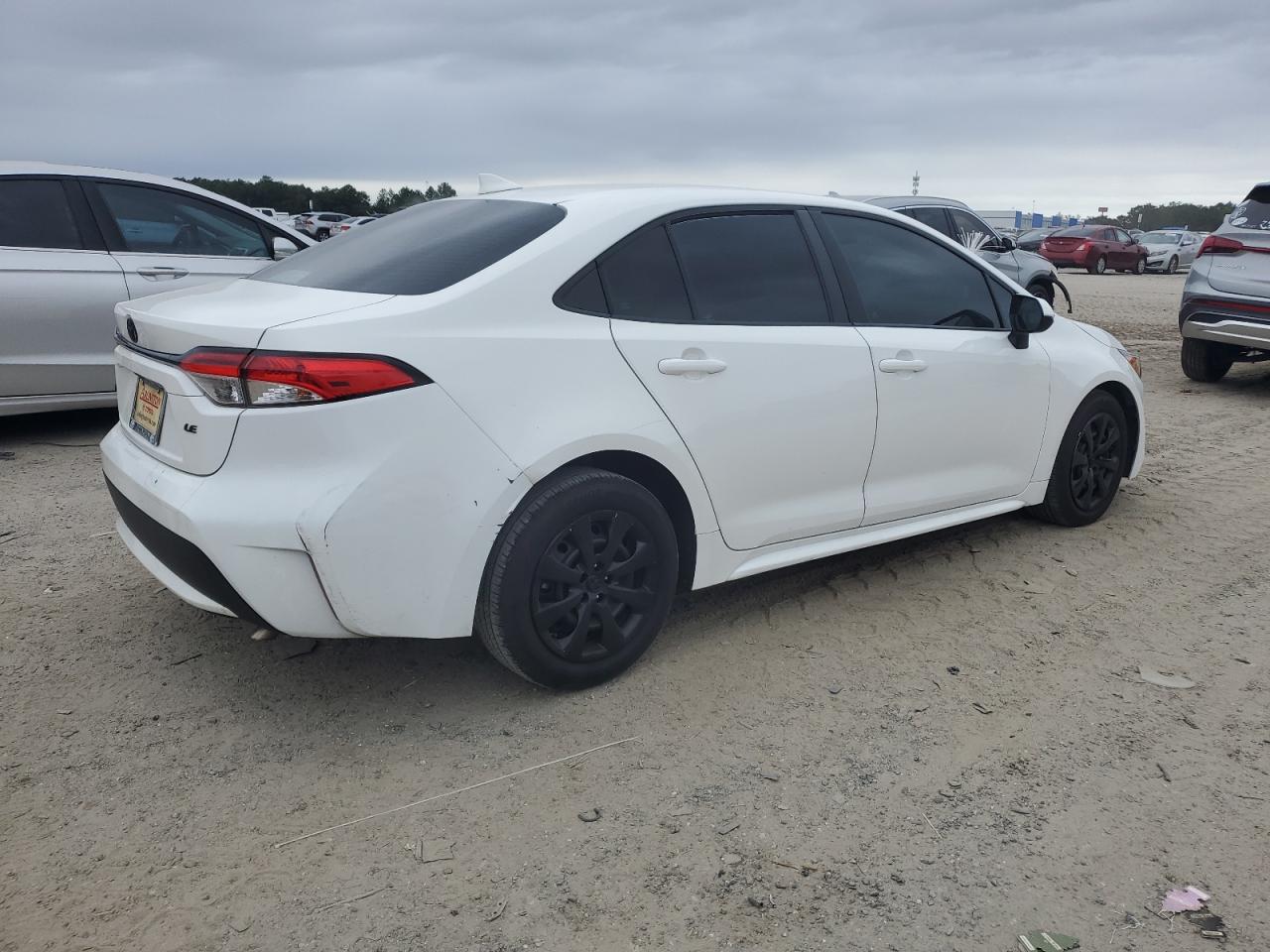 Image 3 of 2021 TOYOTA COROLLA LE 2021 with VIN 5YFEPMAE7MP179460